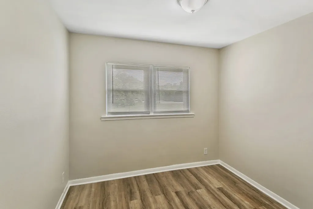 1021 Tollview Avenue Aurora IL 60505