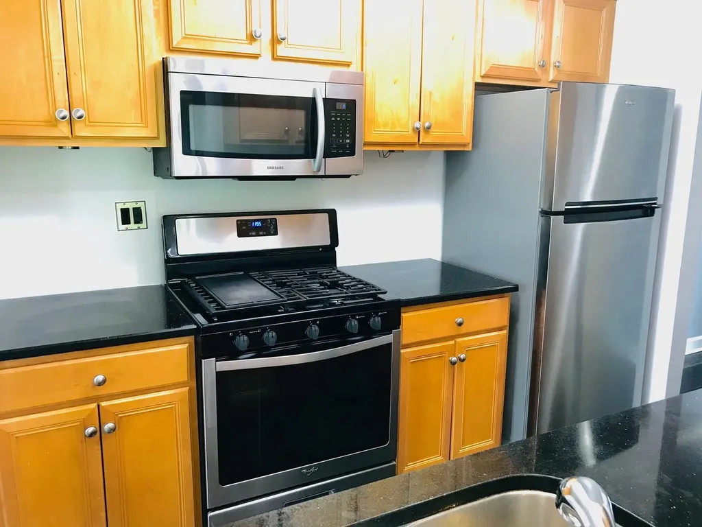 1931 Prairie Square Schaumburg IL 60173