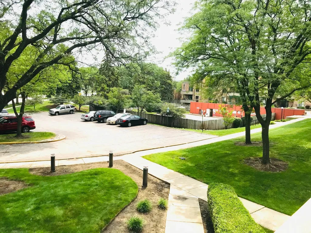 1931 Prairie Square Schaumburg IL 60173