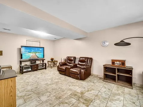 180 South Belmont Avenue Elgin IL 60123