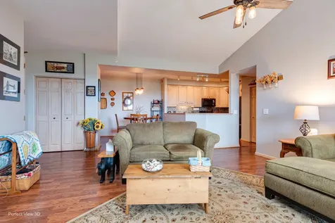 1761 Pavilion Way Park Ridge IL 60068