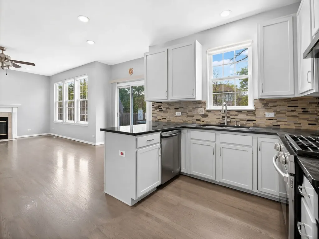731 Sapphire Drive Bolingbrook IL 60490