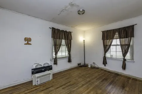 1819 Seymour Avenue North Chicago IL 60064