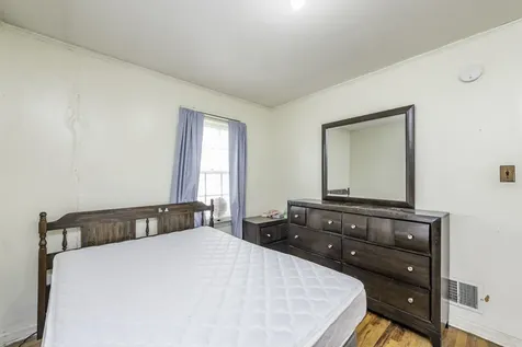 1819 Seymour Avenue North Chicago IL 60064