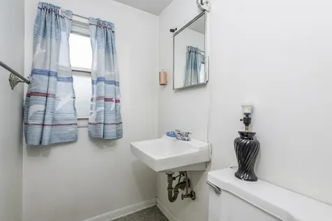 1819 Seymour Avenue North Chicago IL 60064