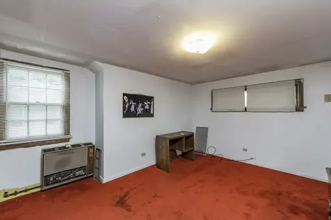 1819 Seymour Avenue North Chicago IL 60064