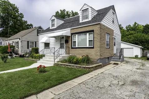 1819 Seymour Avenue North Chicago IL 60064