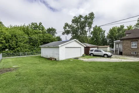 1819 Seymour Avenue North Chicago IL 60064
