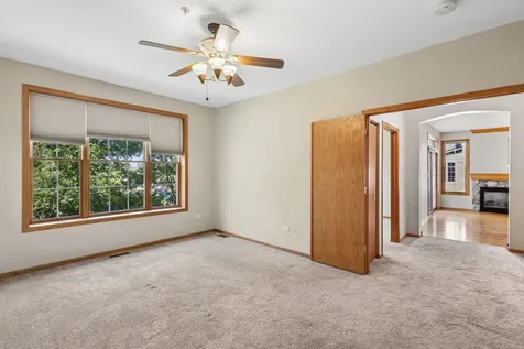 8650 Saddlebred Court Frankfort IL 60423