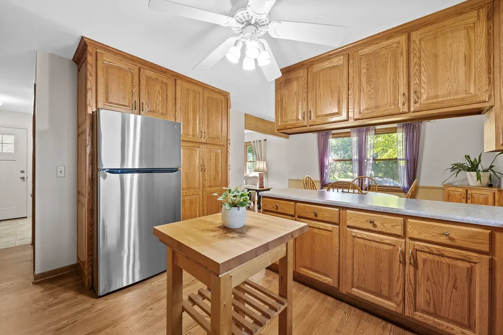 4600 Roslyn Road Downers Grove IL 60515