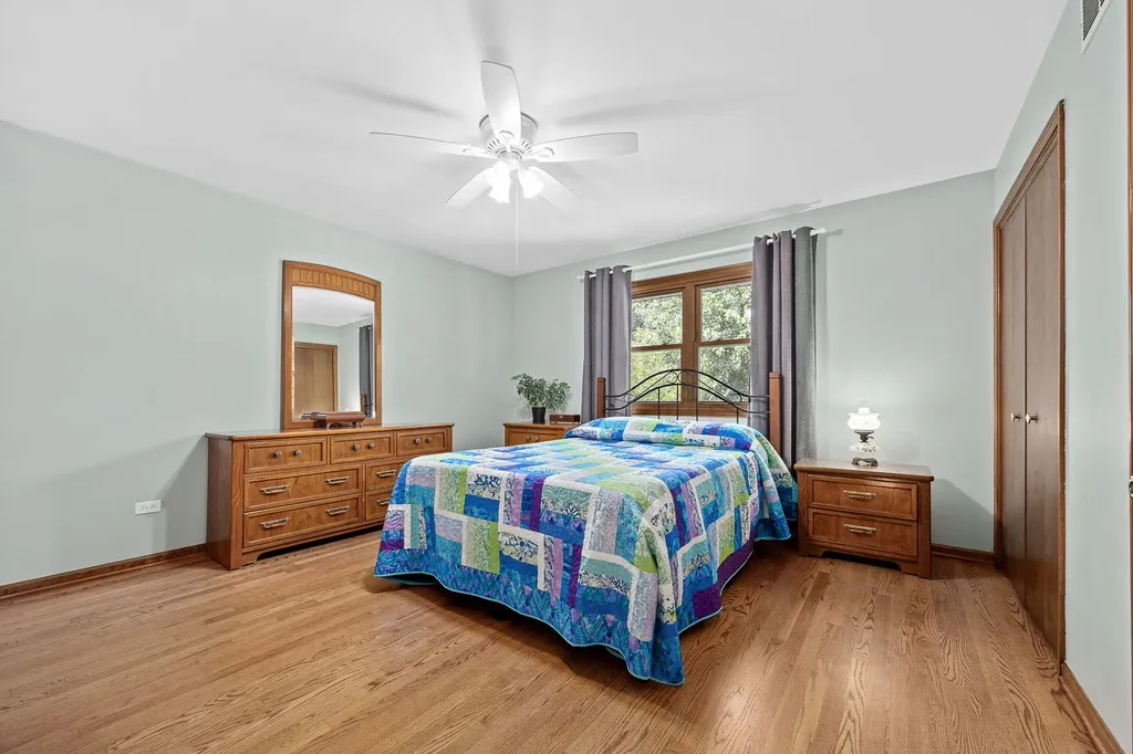 4600 Roslyn Road Downers Grove IL 60515