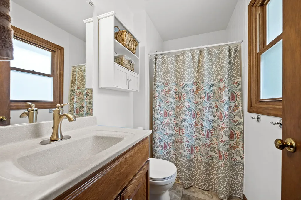 4600 Roslyn Road Downers Grove IL 60515