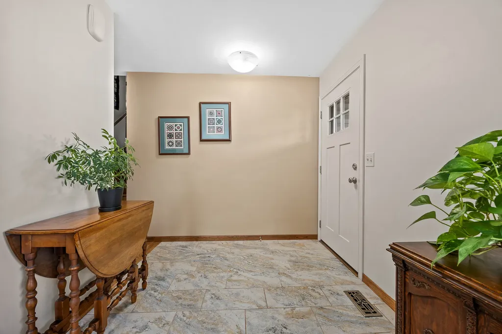 4600 Roslyn Road Downers Grove IL 60515