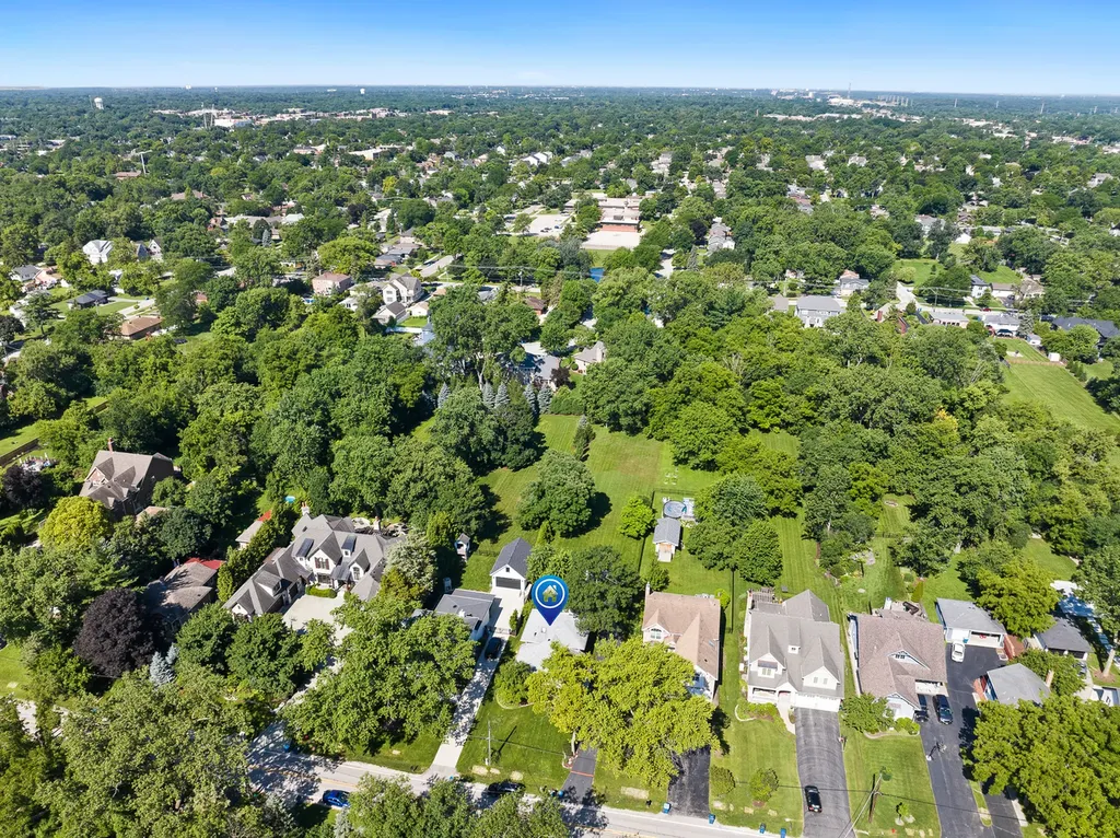 4600 Roslyn Road Downers Grove IL 60515