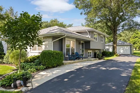 4600 Roslyn Road Downers Grove IL 60515