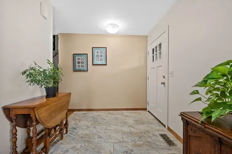 4600 Roslyn Road Downers Grove IL 60515