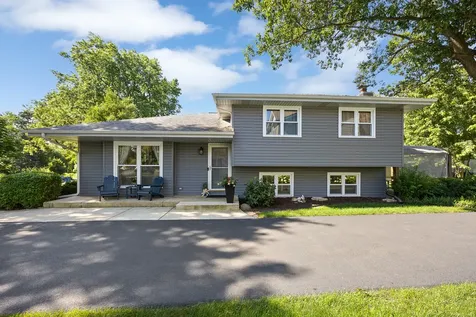 4600 Roslyn Road Downers Grove IL 60515