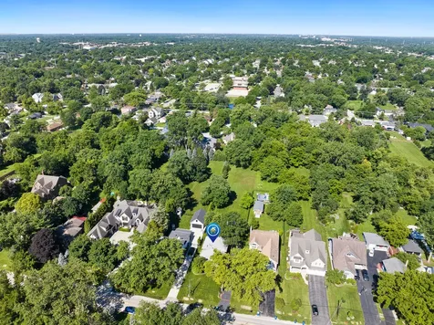4600 Roslyn Road Downers Grove IL 60515