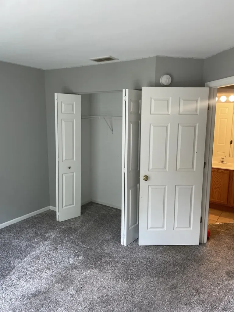 2303 Hudson Circle Aurora IL 60502