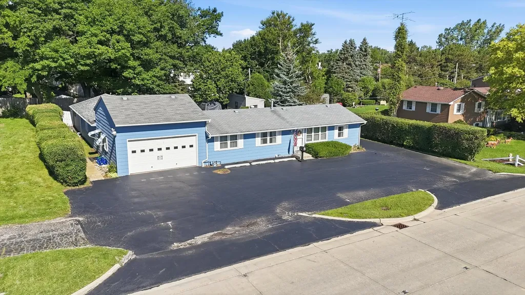 34112 North Barron Boulevard Grayslake IL 60030