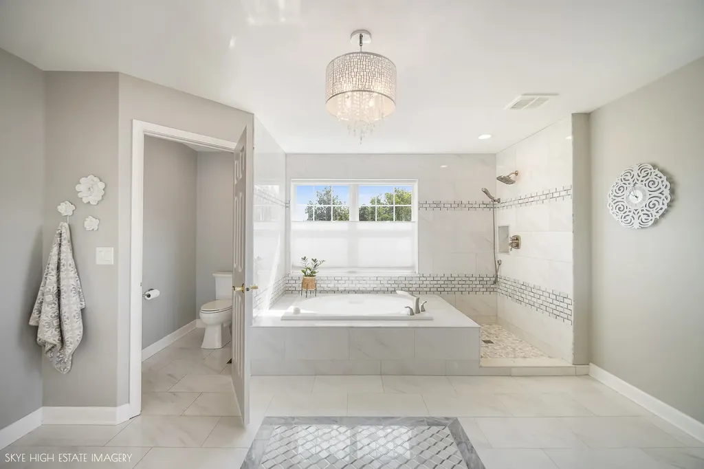 5280 Burnham Street Lisle IL 60532