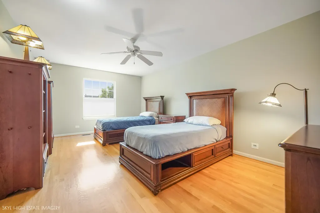 5280 Burnham Street Lisle IL 60532