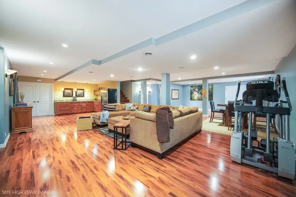 5280 Burnham Street Lisle IL 60532