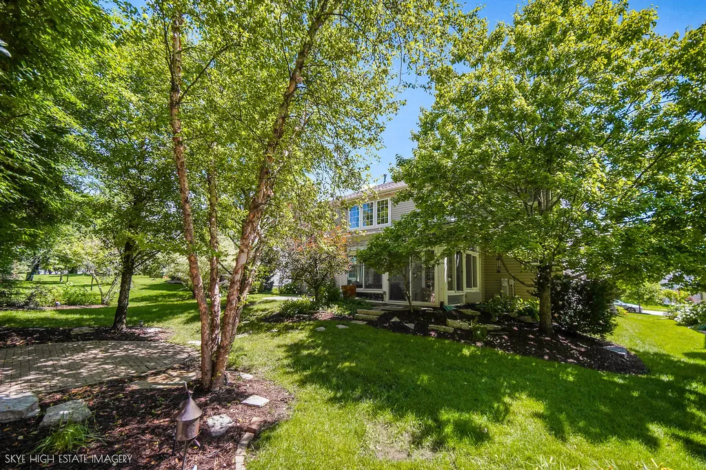 5280 Burnham Street Lisle IL 60532