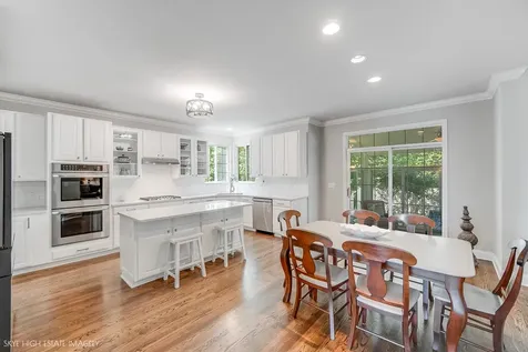 5280 Burnham Street Lisle IL 60532