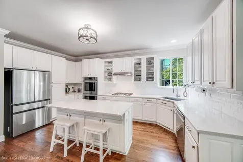 5280 Burnham Street Lisle IL 60532