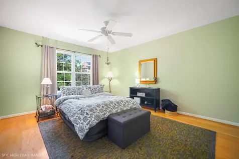 5280 Burnham Street Lisle IL 60532