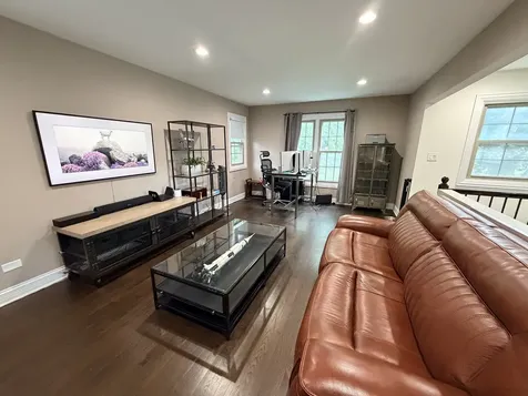 1753 Lunt Avenue Des Plaines IL 60018