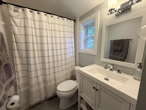 1753 Lunt Avenue Des Plaines IL 60018
