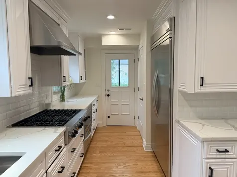 1753 Lunt Avenue Des Plaines IL 60018