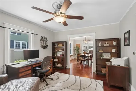 307 Elm Court Libertyville IL 60048