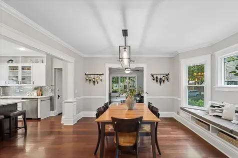 307 Elm Court Libertyville IL 60048