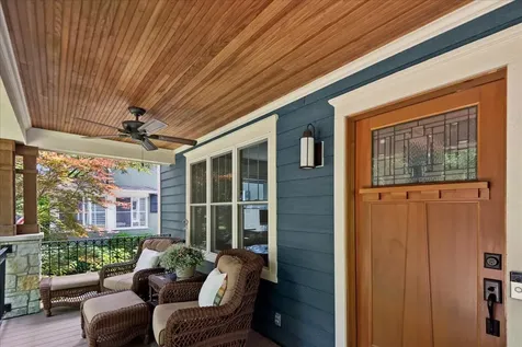 307 Elm Court Libertyville IL 60048