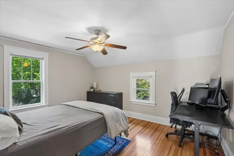 307 Elm Court Libertyville IL 60048
