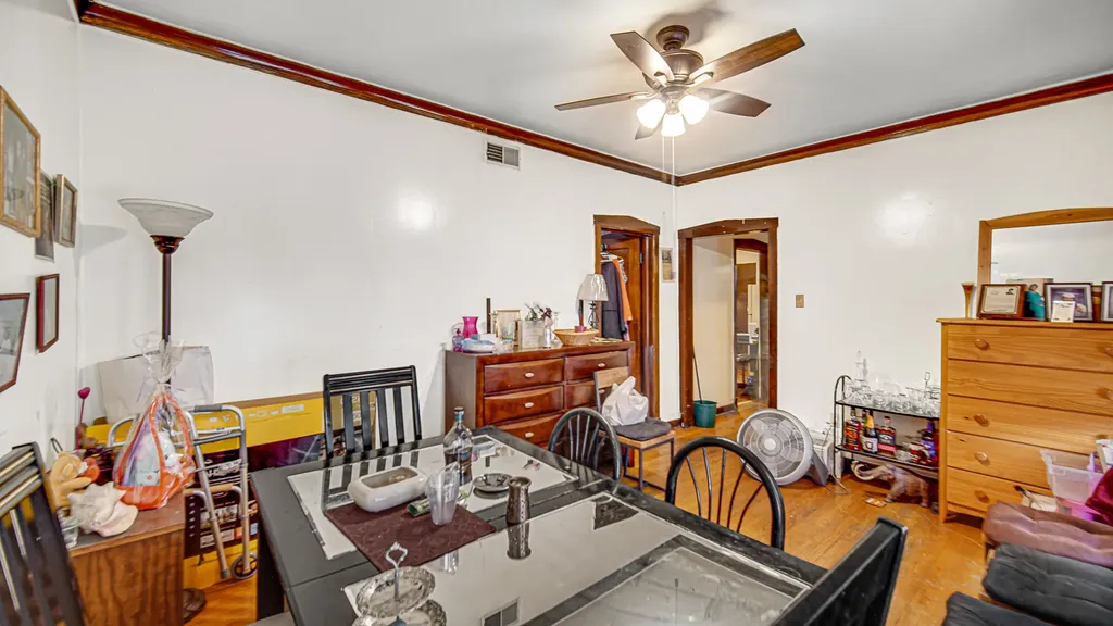1634 West 68th Street Chicago IL 60636