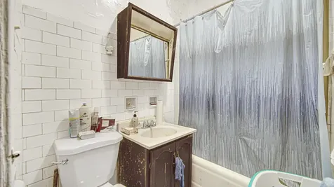 1634 West 68th Street Chicago IL 60636
