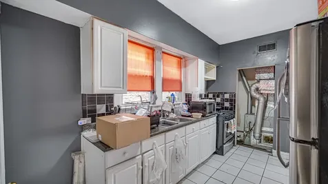 1634 West 68th Street Chicago IL 60636