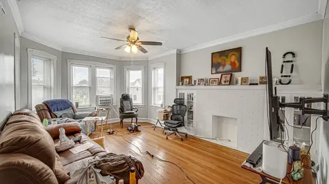 1634 West 68th Street Chicago IL 60636
