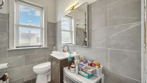 1634 West 68th Street Chicago IL 60636