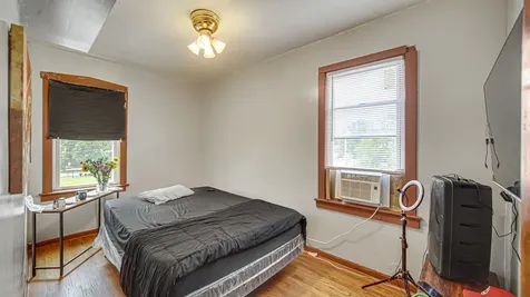 1634 West 68th Street Chicago IL 60636