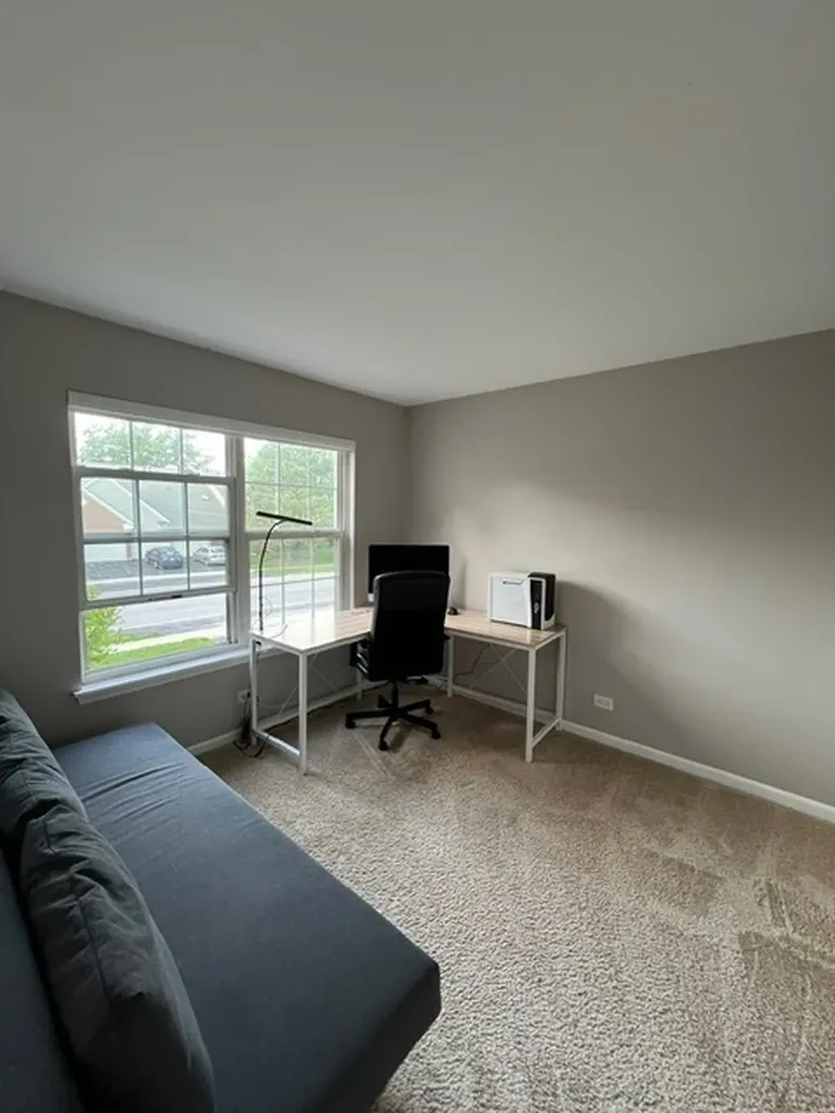 109 Holmes Way Schaumburg IL 60193