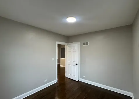 3926 147TH Place Midlothian IL 60445