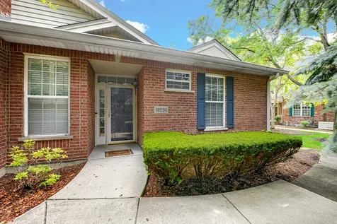 18590 West Point Drive Tinley Park IL 60477