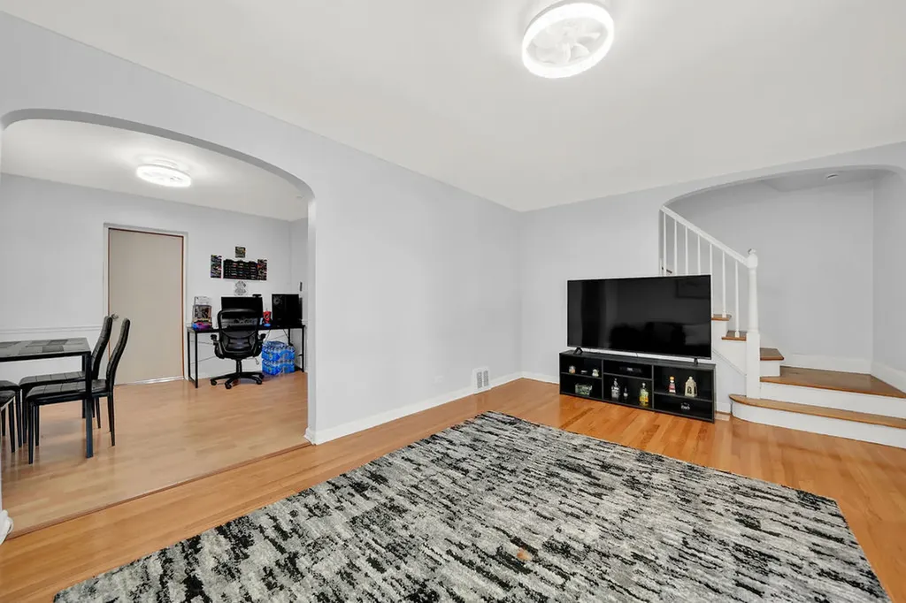 3717 West Marquette Road Chicago IL 60629