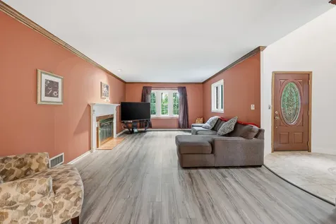 24138 West Saxony Drive Lake Villa IL 60046