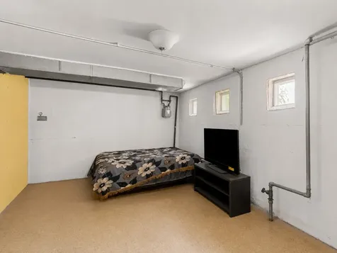 9043 South Carpenter Street Chicago IL 60620